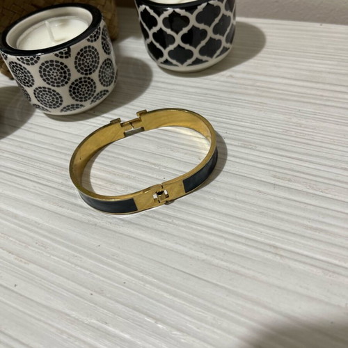 Steel bracelet like new with opening mechanism