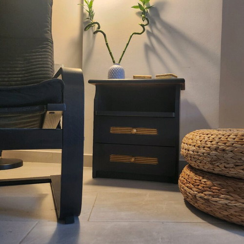 Wooden nightstand used with chalk paint in very good condition
