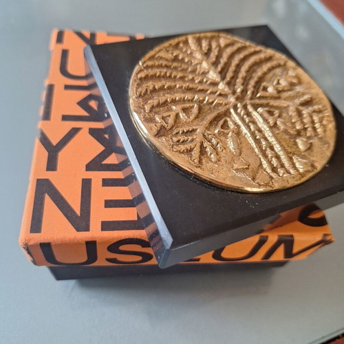 Vintage paperweight from Benaki Museum, bronze, like new