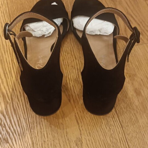 Alpe black suede sandals size 38 like new with 5cm block heel
