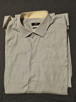 Boss Ανδρικό Πουκάμισο Slim Fit XL Σαν Καινούργιο Με Μανικετόκουμπα Άσπρο Μπλε