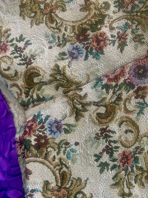 Vintage iridescent floral tapestry shorts like new, size XS