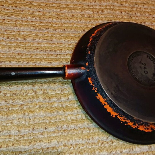 Husqvarna 240 cast iron pan like new