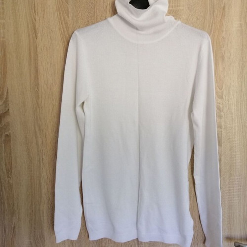 Pullover size S like new, white
