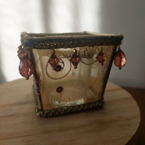 Vintage candle holder tealight like new with beads