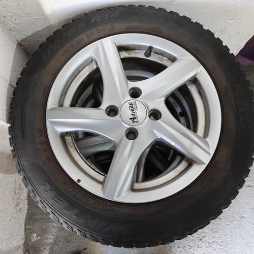 Fiat 14' rims used, 4x98 bolt pattern, 38 offset