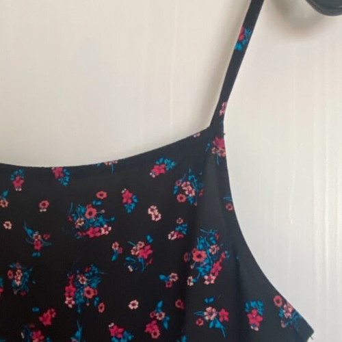 Vans floral dress like new, black with multicolor flowers, size S