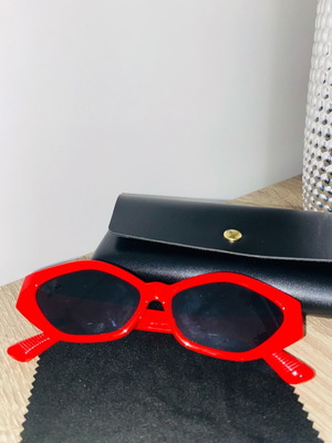 Red sunglasses like new, worn a few times