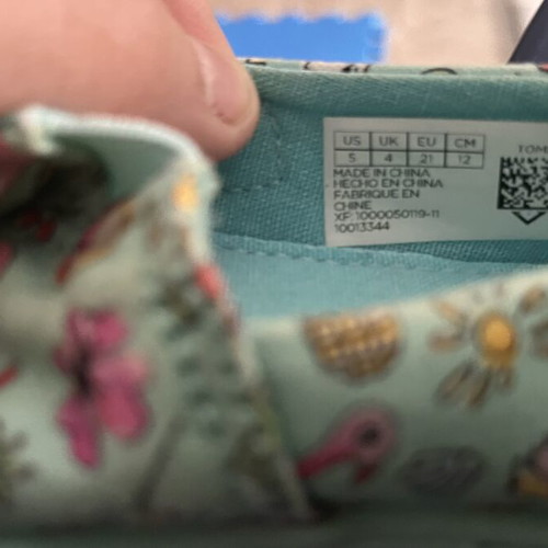 TOMS Kids Shoes Size 21 Like New with Flamingo Summer Design