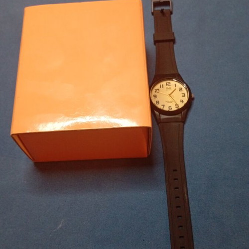 Q&Q watch new for everyday use