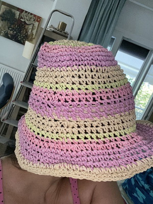 Colorful beach hat, size M, soft mesh