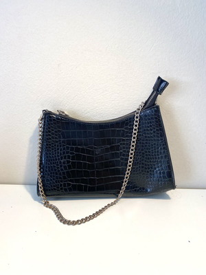 Zara black shoulder bag with silver chain strap
