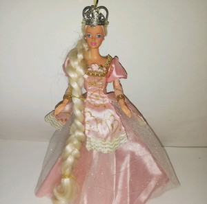 Vnt Barbie Rapunzel 1997 doll