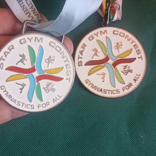 Set of 2 Star Gym Contest 2016 commemorative medals like new