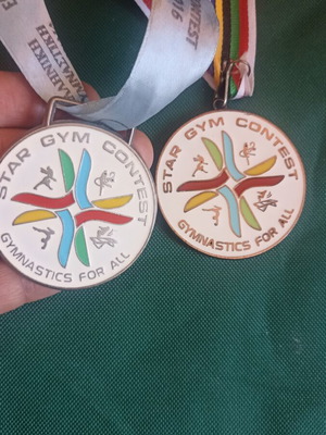 Σετ 2 αναμνηστικά μετάλλια Star Gym Contest 2016 σαν καινούργιο