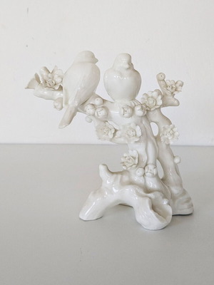 Andrea by Sadek porcelain decorative figurine with birds used, 14 cm