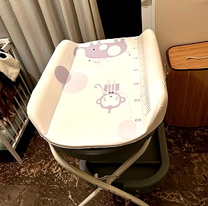 Baby bath (mobile) with changing diaper place as new