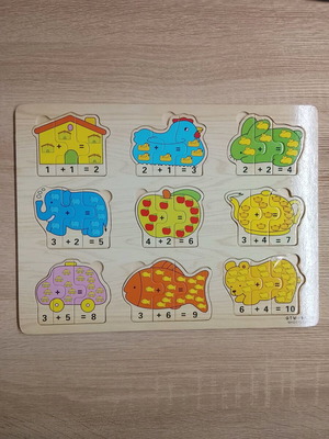 Wooden preschool puzzle 27 pieces like new