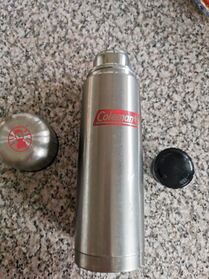 Stainless Steel Thermos 1 Liter used with screw cap and cup lid