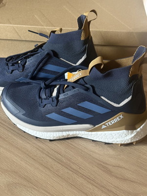 Adidas Terrex Trail Running Hiking Shoes new, EU 42⅔, navy blue beige white