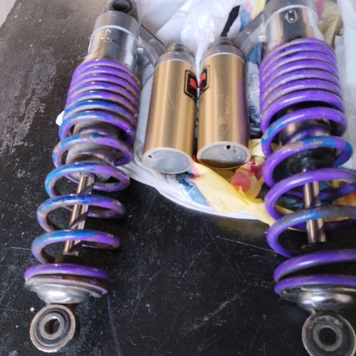 Showa Honda CB 400 SF shocks used, need repair