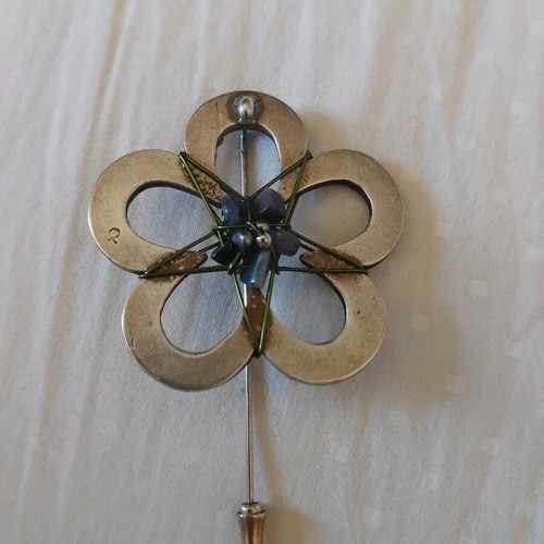 Silver Flower Pin like new