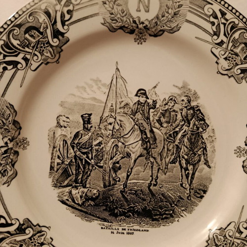 Belgian shallow plates with Napoleon theme, set of 2, Boche la Louviere