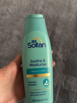 Boots Soltan Soothe & Moisturise λοσιόν after sun 200 ml