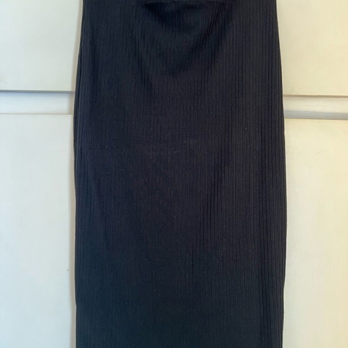 Black midi skirt with slit