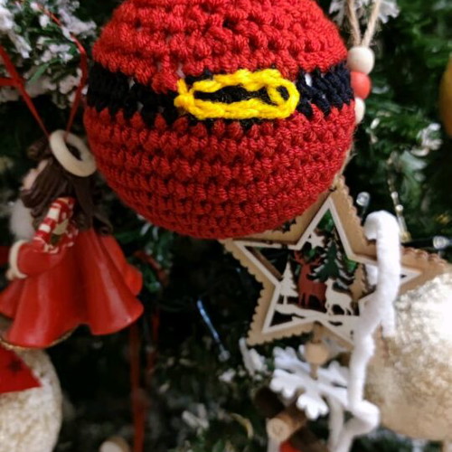 Knitted handmade Christmas balls pack of 6 made to order
