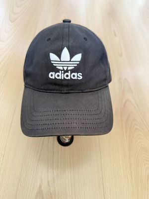 Adidas hat used, black, size M