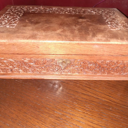 Wooden carved vintage jewelry box used, lined