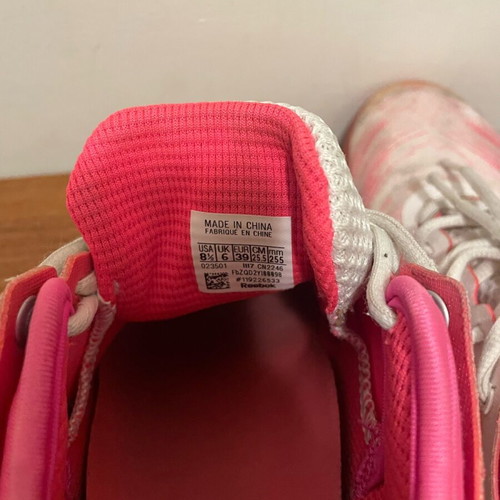 Reebok women's pink athletic shoes used, size 39