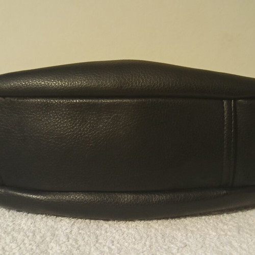 Women's handbag black faux leather like new, shoulder or hand
