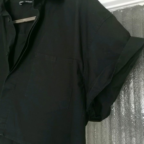 Cropped Zara short-sleeve shirt like new, black, size L