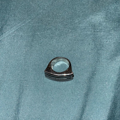 Ring women's with lines like new, silver