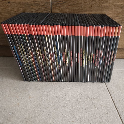 Golden Movies of Video Club used, 40 Greek cult films