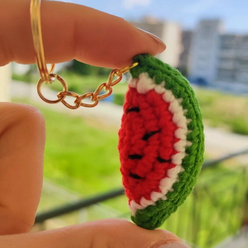 Knitted watermelon keychain new, red and green