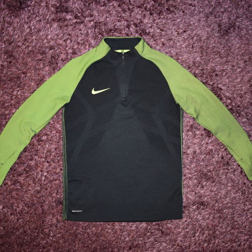 Nike Training Shirt Midlayer Aeroswift Drill Strike like new, size M, black and green