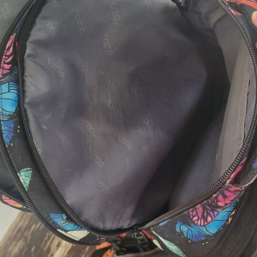 Polo school bag like new with 6 compartments