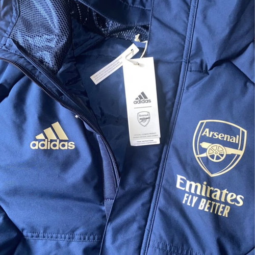 Branded jacket like new with tags, size small