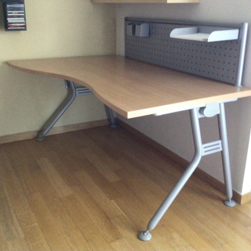 Deloudis desk used 1.60x80/100cm, height 77cm
