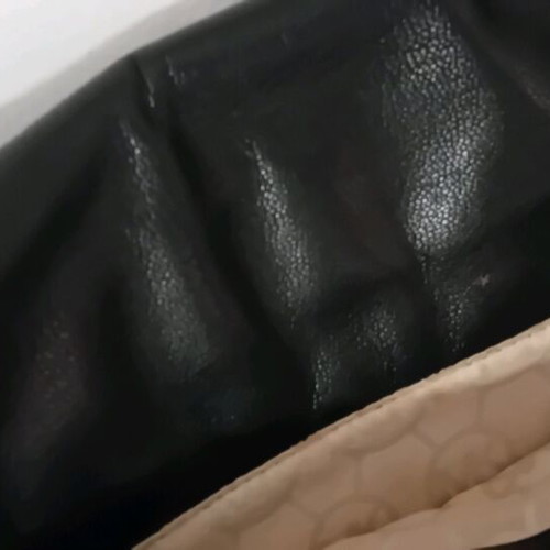 Michael Kors leather black shoulder bag like new with chain