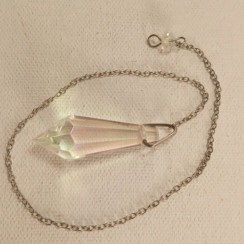 Crystal pendulum with iridescence new 4x1.5 cm