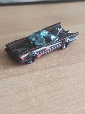 Hot Wheels TV Series Batmobile '66 like new