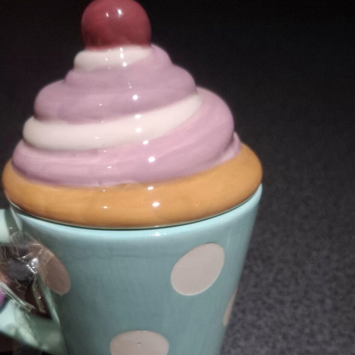Next Novelty Cupcake Mug with Lid new ceramic cup