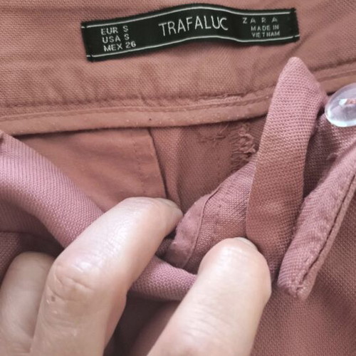 Zara summer pants small, ankle length, rotten apple color, used