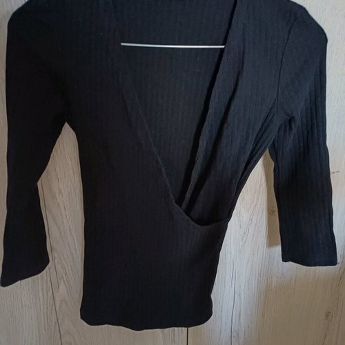 Bershka blouse black, like new, slim fit, size S