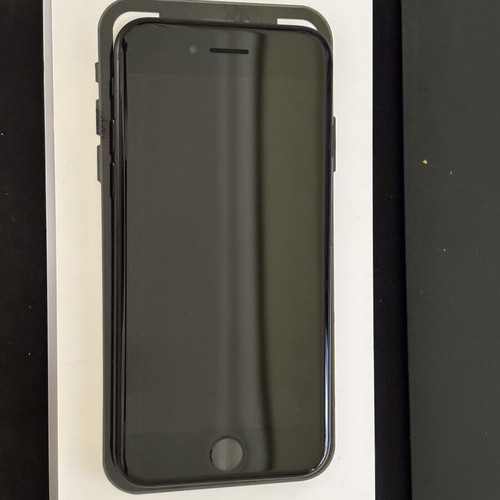 Apple iPhone 7 matte black, like new, 32GB