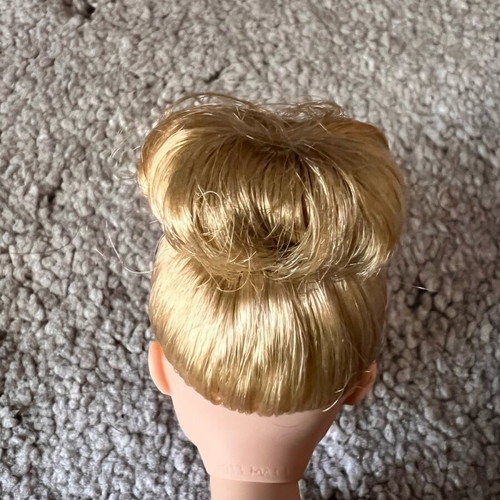 Barbie rhythmic gymnast doll with ribbon like new